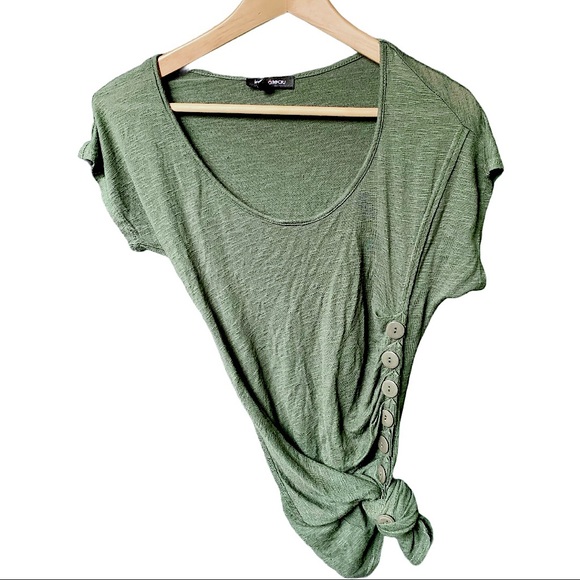 Le Chateau Green T Shirt with Button Detail sz XXS - Picture 2 of 7